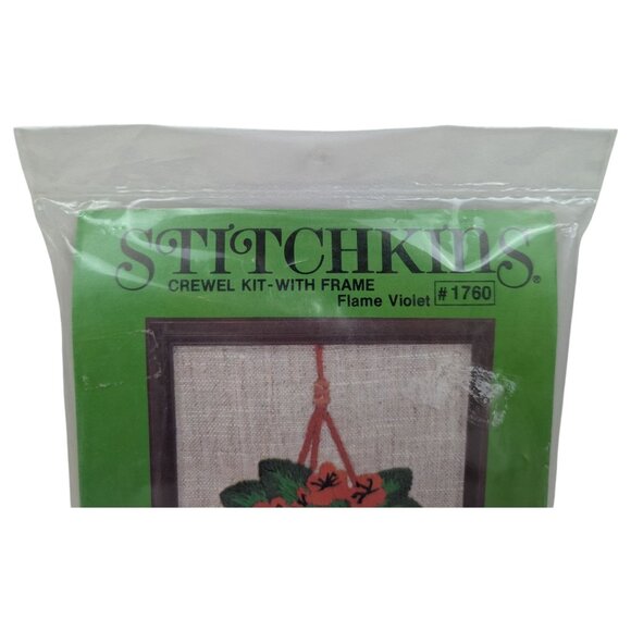 VTG Stitchkins Studio 12 Flame Violet Crewel Embroidery Kit #1760 w/ Frame NOS - Picture 3 of 5